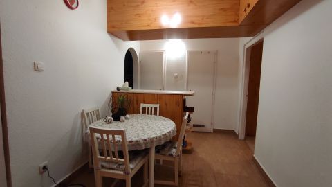 Eladó Lakás 1039 Budapest 3. kerület 