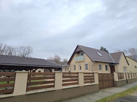Eladó Ház 7694 Hosszúhetény Felújított 160 nm-es családi ház, wellness lehetőséggel