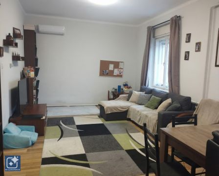 Eladó Ház 8000 Székesfehérvár , Maroshegyen saroktelken