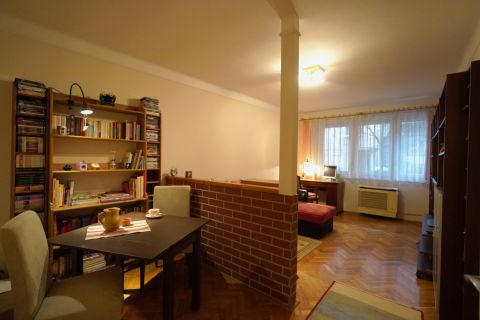 Eladó Lakás 1034 Budapest 3. kerület 