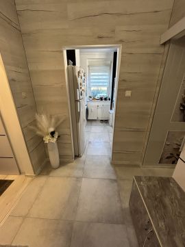 Eladó Lakás 8200 Veszprém Veszprém Jutasi út