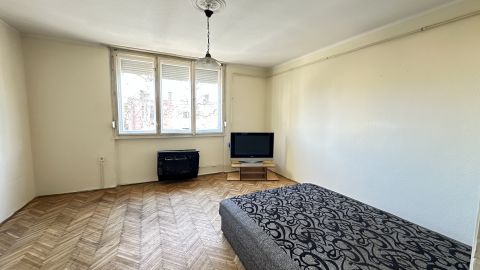 Eladó Lakás 6000 Kecskemét Műkertvárosban, 36 nm-es, 1 szobás lakás garázzsal eladó