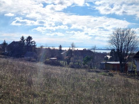 Eladó Telek 8175 Balatonfűzfő , Mámatetőn 800m2-es építési telek