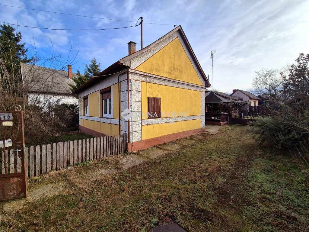 4254 Nyíradony , Arany János utca — 1/32