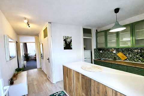 Eladó Lakás 1034 Budapest 3. kerület 