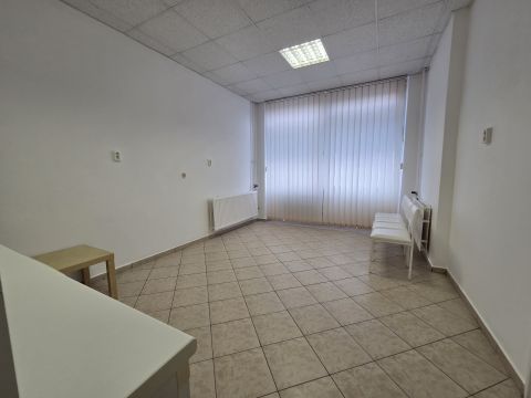 Eladó Iroda 6723 Szeged 