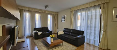 Eladó Lakás 1023 Budapest 2. kerület 