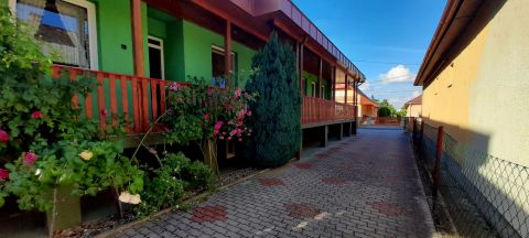 Eladó Lakás 8638 Balatonlelle , Balatonlelle Szívében mégis csendes utcában