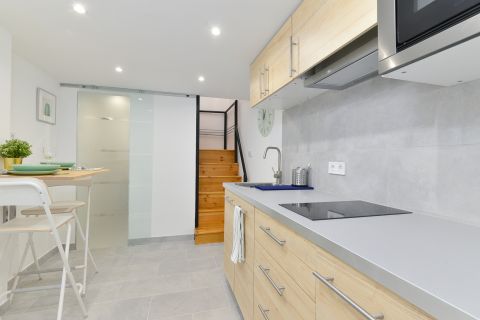 Eladó Lakás 1068 Budapest 6. kerület 