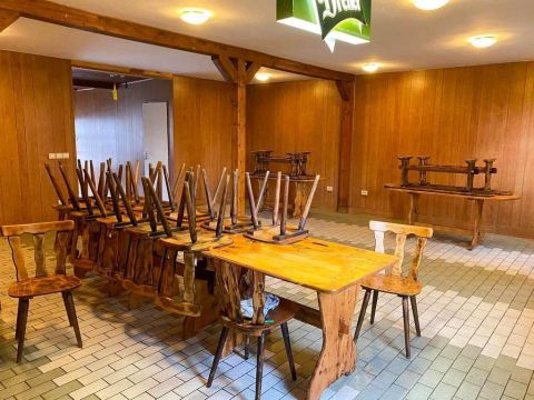 Eladó Üzlethelyiség 2310 Szigetszentmiklós , 2310 Szigetszentmiklós, Városközpont