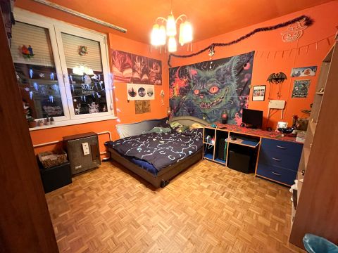 Eladó Lakás 1201 Budapest 20. kerület , 55 nm-es, erkélyes lakás a városközponttól pár perc sétára