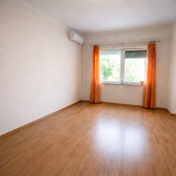 Eladó Lakás 6000 Kecskemét 