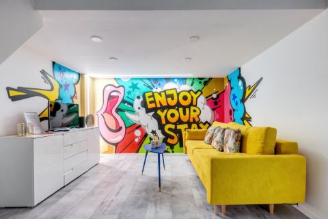 Eladó Lakás 1081 Budapest 8. kerület , Erkel színház közelében, felújított garzon