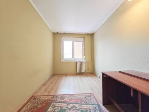 Eladó Lakás 8000 Székesfehérvár 