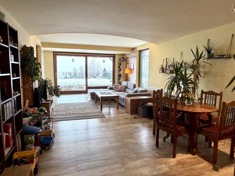 Eladó Lakás 2092 Budakeszi 