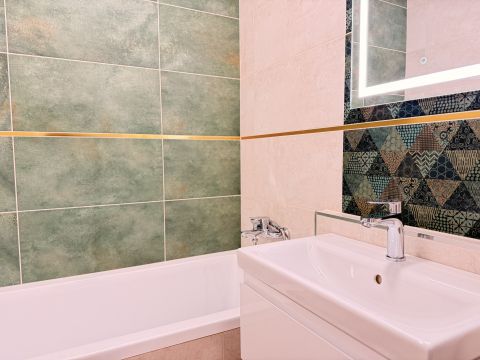 Eladó Lakás 7636 Pécs , Rózsadombon amerikai konyha nappali+2szobás felújított lakás