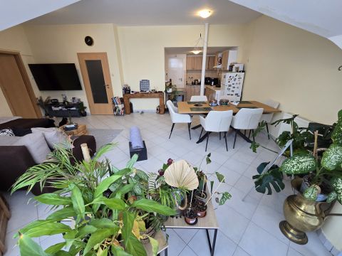 Eladó Lakás 8200 Veszprém 