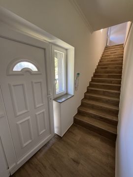 Eladó Lakás 1213 Budapest 21. kerület 939.000.-Ft/m2 Áron - teljes körűen felújított ! 