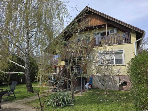 Eladó Ház 2030 Érd , remek lokációban, csendes nyugodt utcában