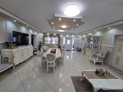 Eladó Ház 7000 Sárbogárd Csendes zsákutcában nagyon jó állapotú családi ház