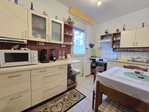 Eladó Lakás 7632 Pécs 