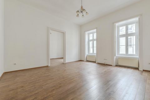 Eladó Lakás 1051 Budapest 5. kerület 