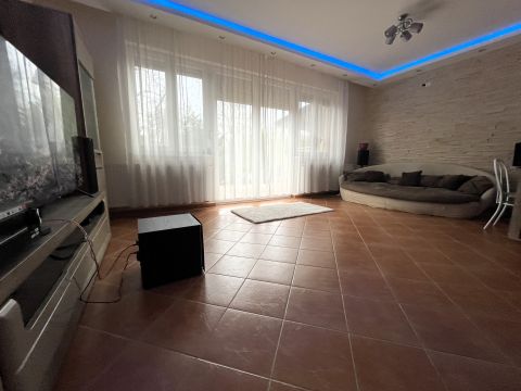 Eladó Ház 6000 Kecskemét Kadafalván nappali +  3 szobás családi ház/sorház eladó! 