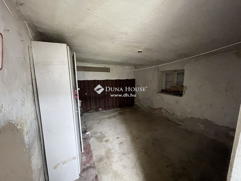 2750 Nagykőrös , Belvárosi telek bontandó épülettel — 1/6