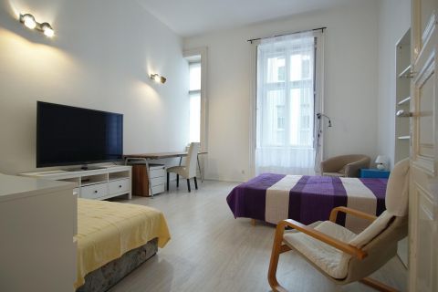 Eladó Lakás 1056 Budapest 5. kerület 