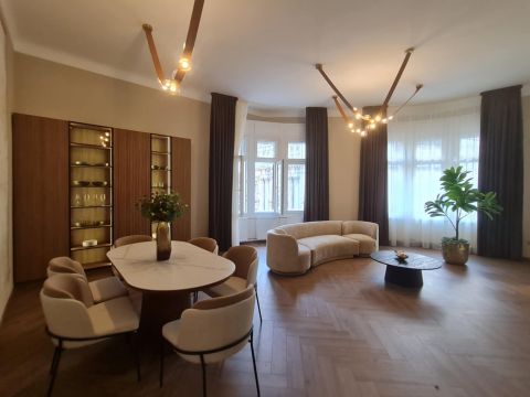 Eladó Lakás 1074 Budapest 7. kerület ,  Síp utcánál 3 szobás luxus lakás