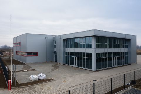 Kiadó Ipari 4002 Debrecen , Déli Ipari Park Balkányi Miklós utca 