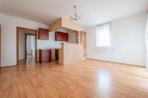 Eladó Lakás 1164 Budapest 16. kerület , Európa Lakókert