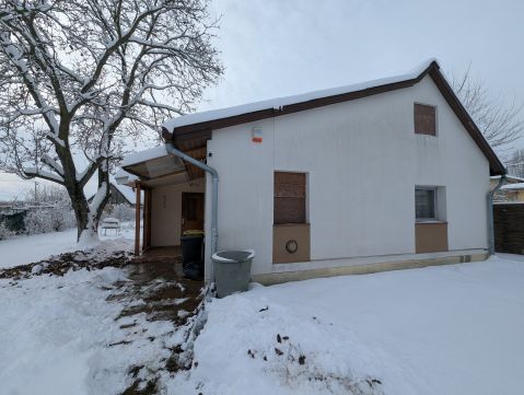 Eladó Ház 2213 Monorierdő , Eladó, kellemes kis ház nagy telekkel