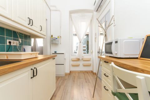 Eladó Lakás 1067 Budapest 6. kerület 