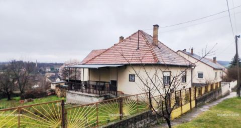 Eladó Ház 7181 Tevel 