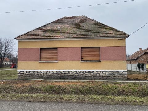 Eladó Ház 9361 Hövej , Álmodja meg új otthonát Hövejen, Kapuvártól 4 percre!