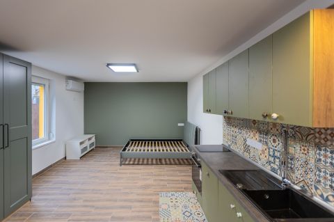 Eladó Lakás 1033 Budapest 3. kerület 