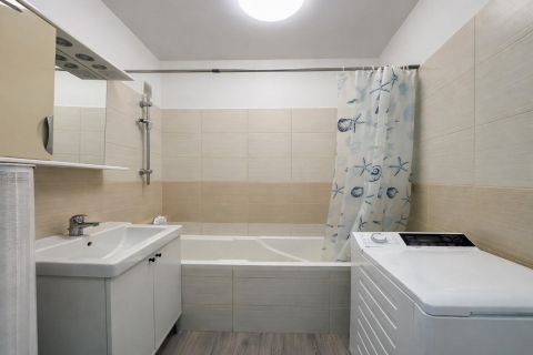 Eladó Lakás 1039 Budapest 3. kerület , Eladó lakás Békásmegyer szívében