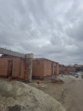 Eladó Ház 2220 Vecsés Vecsésen barátságos környéken, mindenhez közel