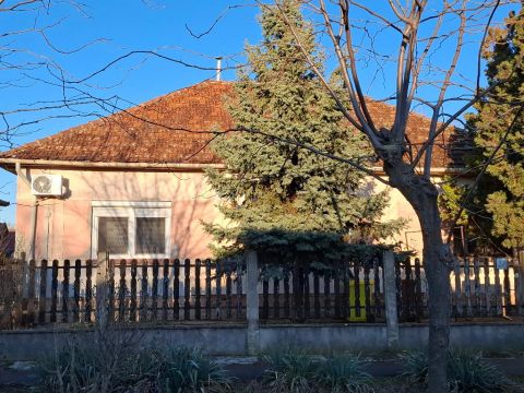 Eladó Ház 5600 Békéscsaba , 5600 Békéscsaba, Oncsa kertek