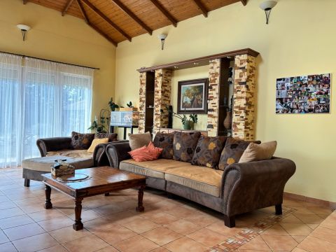 Eladó Ház 2351 Alsónémedi , Eladó önálló családi  ház nagy telekkel 