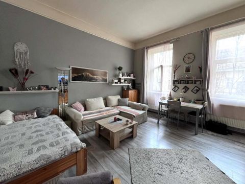 Eladó Lakás 1074 Budapest 7. kerület , 1077 Budapest 7, Rózsák tere