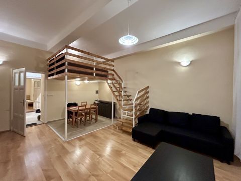 Kiadó Lakás 1053 Budapest 5. kerület , Astoriától 2 perc sétára csendes utcában kiadó lakás!