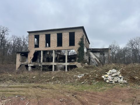 Eladó Ipari 2800 Tatabánya , Réhling Konrád utca