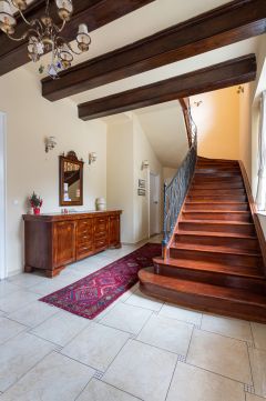 Eladó Ház 1118 Budapest 11. kerület , Kelenhegyi úton- bauhaus jegyekkel bíró villa,többgenerációs