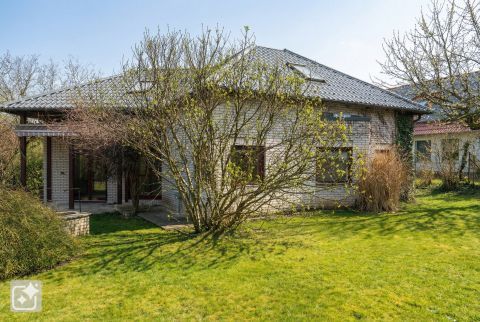 Eladó Ház 2093 Budajenő 