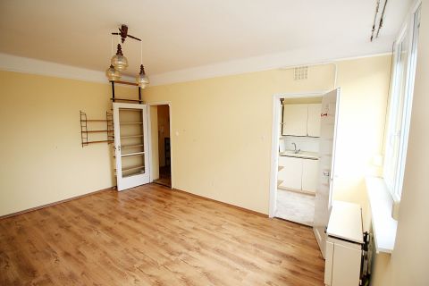 Eladó Lakás 6000 Kecskemét Széchenyivárosi tégla garzon lakás ELADÓ