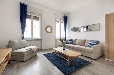 Eladó Lakás 1067 Budapest 6. kerület 