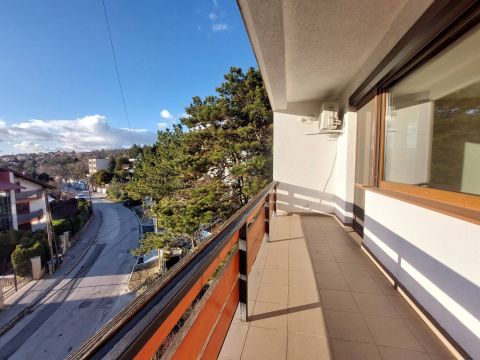 Kiadó Lakás 1025 Budapest 2. kerület PANORÁMÁS, JÓ ÁLLAPOTÚ, KÉT HÁLÓS, NAPPALIS LAKÁS GARÁZZSAL