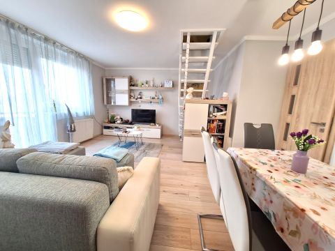 Eladó Lakás 6000 Kecskemét GYENES TÉR MELLETT NAPFÉNYES LAKÁS